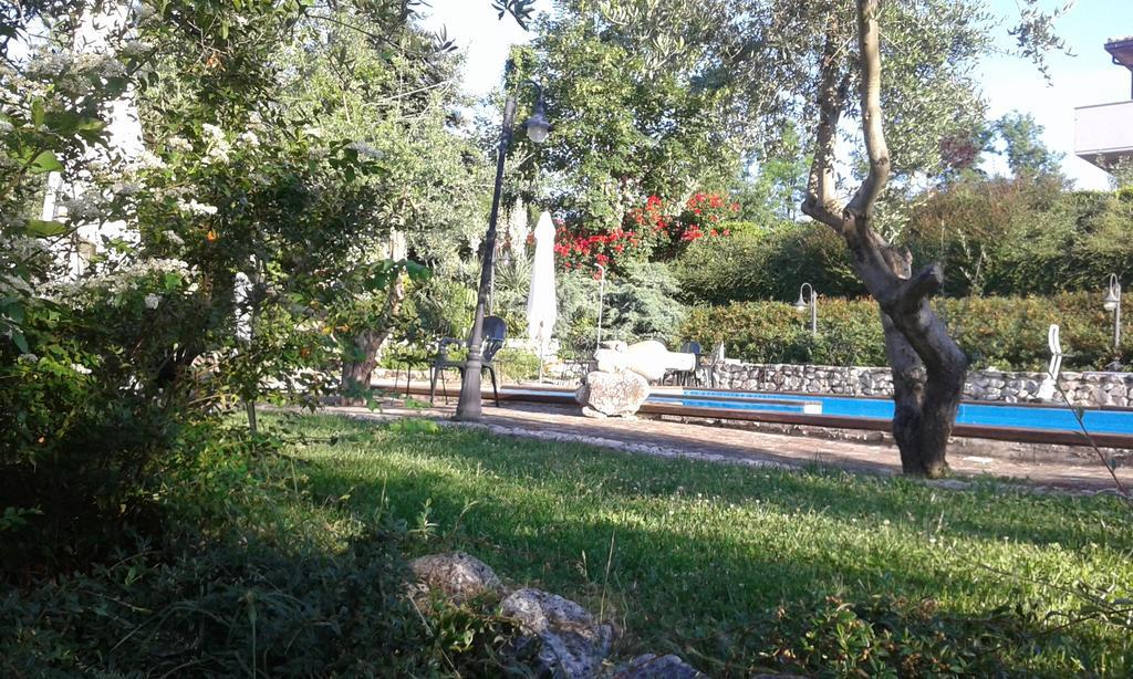 Agriturismo La Solagna Villa Montebello di Bertona Bagian luar foto