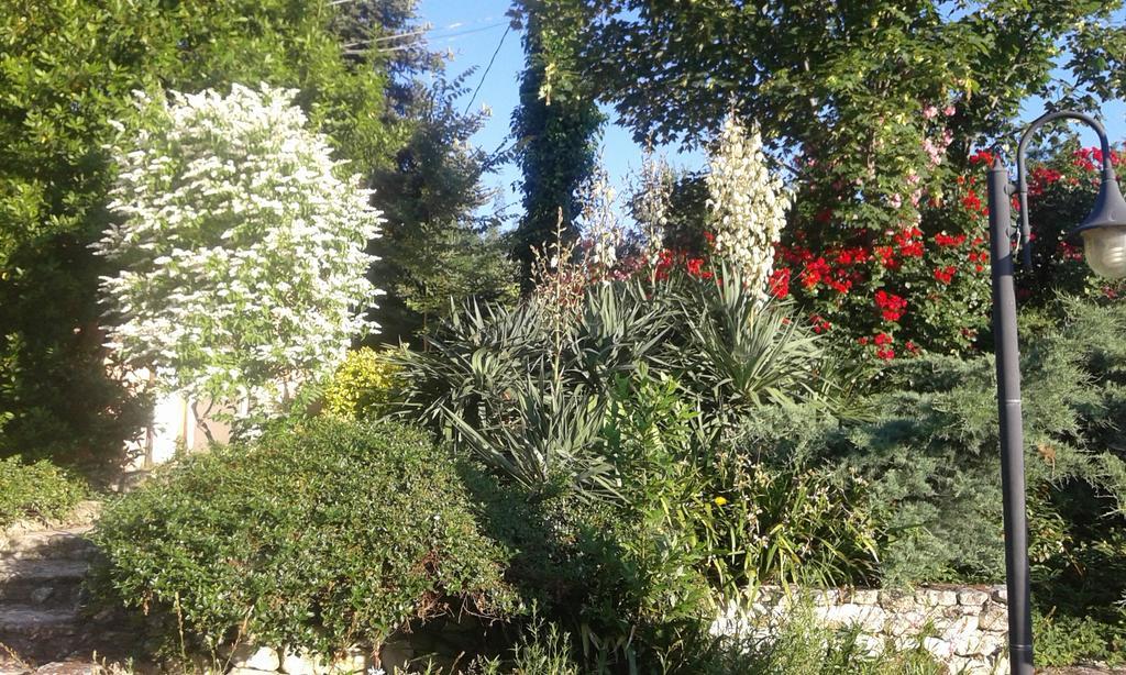 Agriturismo La Solagna Villa Montebello di Bertona Bagian luar foto