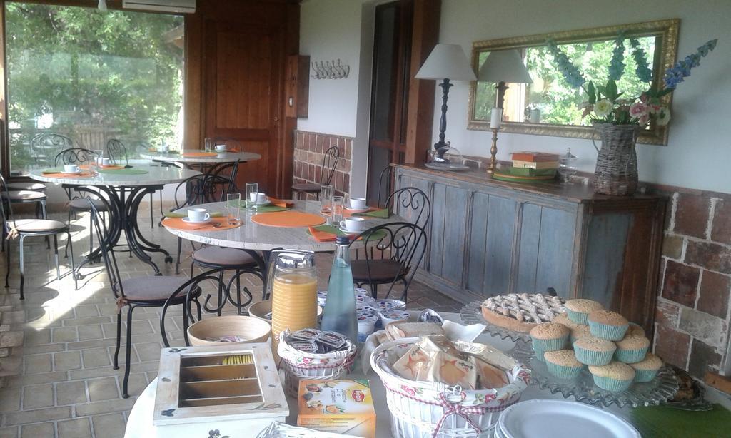 Agriturismo La Solagna Villa Montebello di Bertona Bagian luar foto