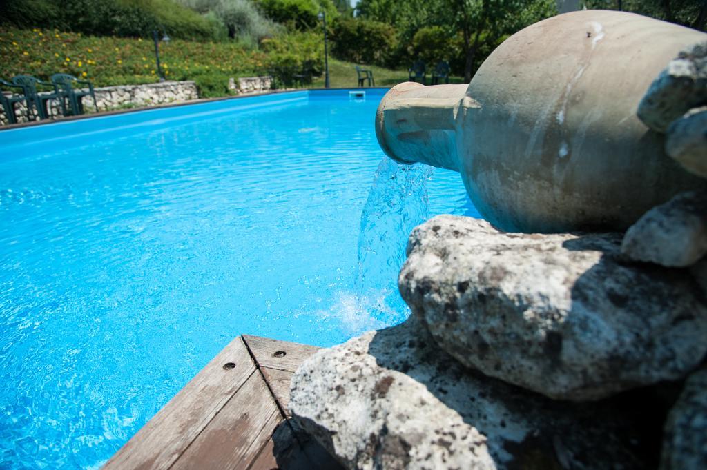 Agriturismo La Solagna Villa Montebello di Bertona Bagian luar foto