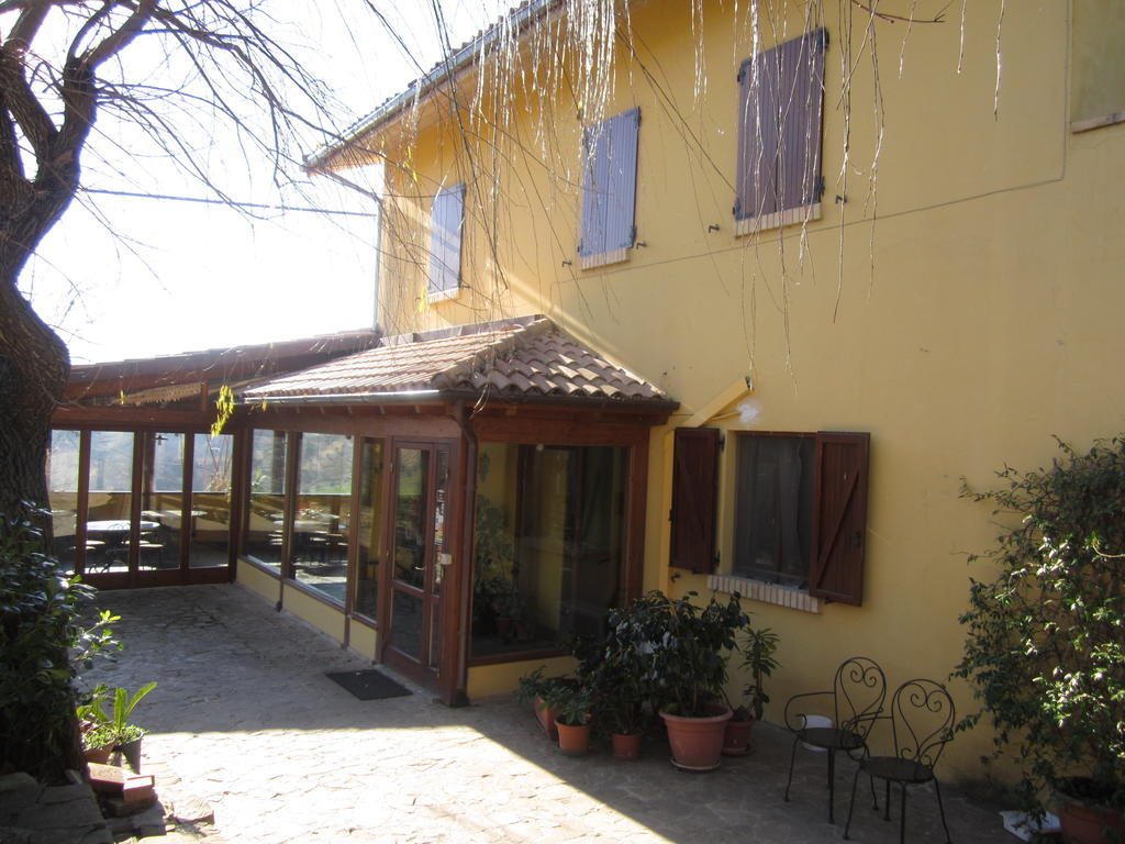 Agriturismo La Solagna Villa Montebello di Bertona Bagian luar foto